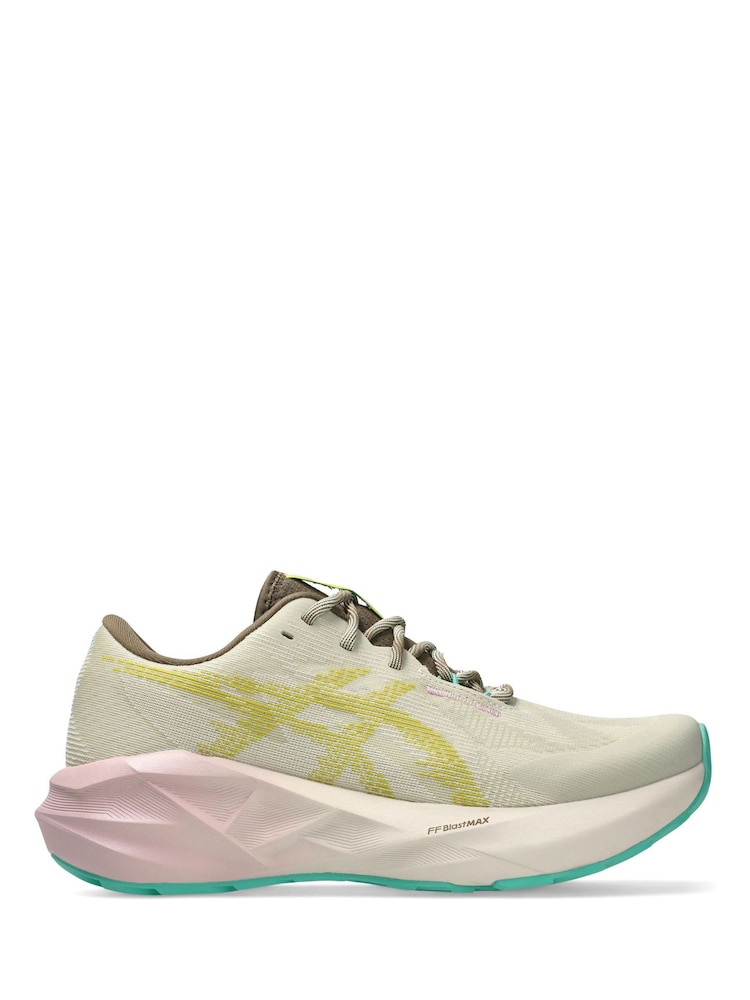 ASICS White/Gold Novablast 5 Running Trainers - Image 1 of 7