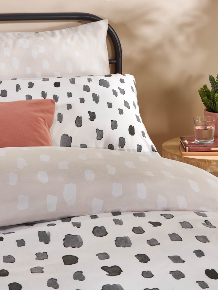 Duvet Day Linen Robi Printed Soft Touch Duvet Set - Image 2 of 3