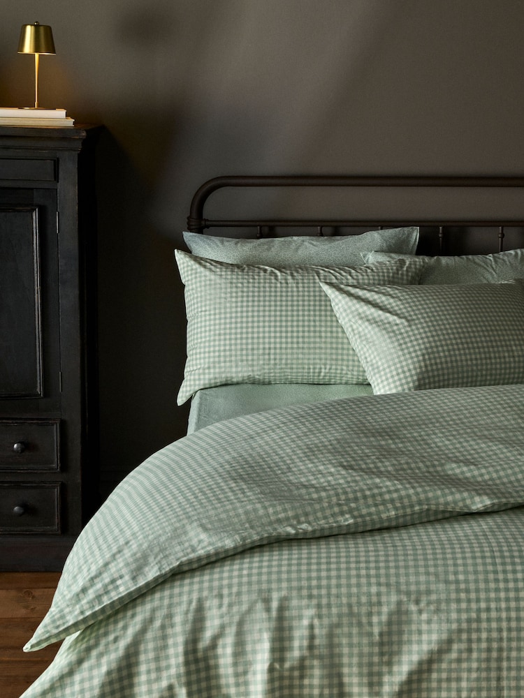 The Set 2 Pack Green Gingham Floral Duvet Cover and Pillowcase Set with Fitted Sheets - Image 2 of 5