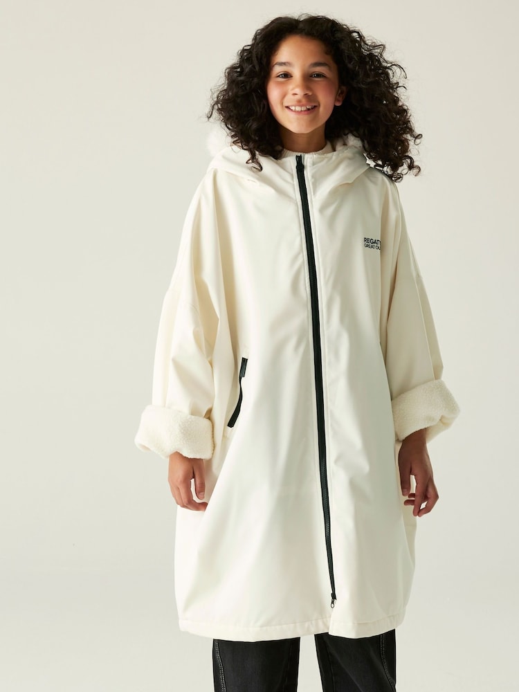 Regatta White Junior Waterproof Pro Changing Robe - Image 1 of 9 Regatta White Junior Waterproof Pro Changing Robe - Image 1 of 9