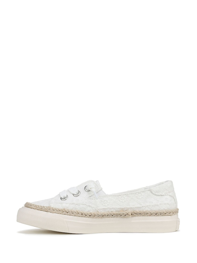 Blowfish Malibu Regular Fit Moon Slip On White Shoes - Image 2 of 7