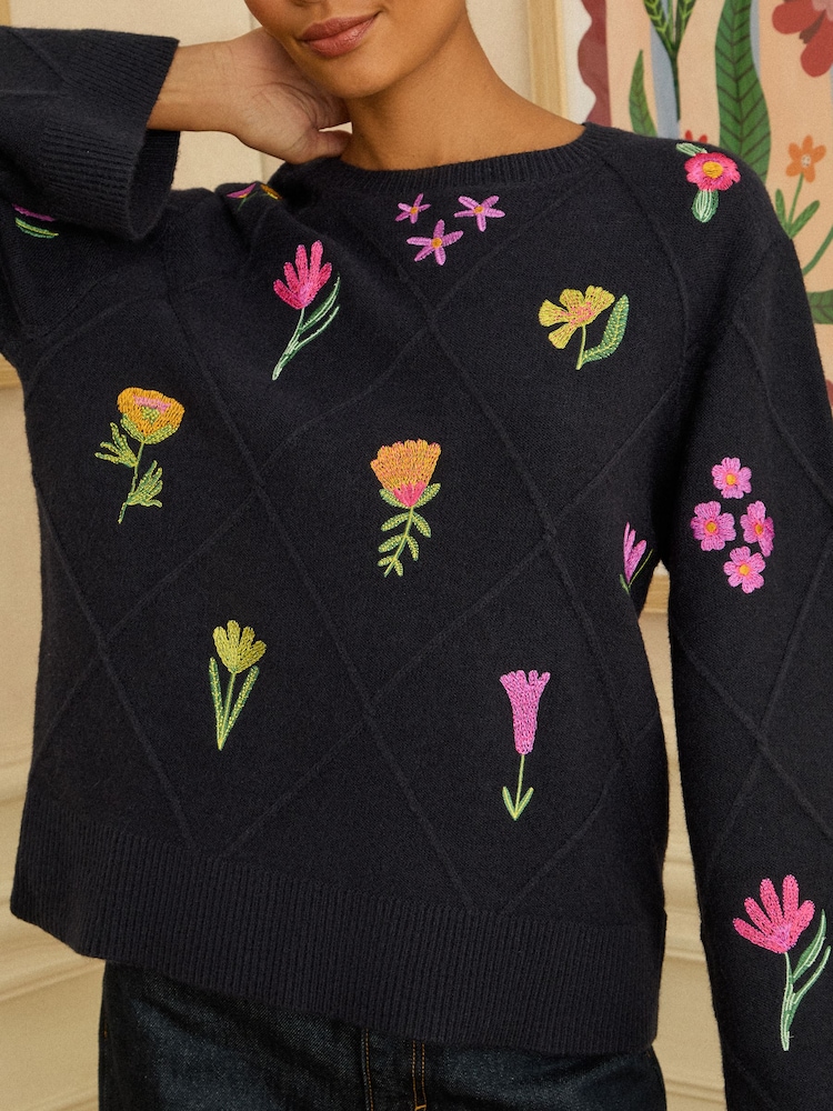 Marineblau - Love & Roses Embroidered Detail Knitted Jumper - Bild 2 von 4 Marineblau - Love & Roses Embroidered Detail Knitted Jumper - Bild 2 von 4