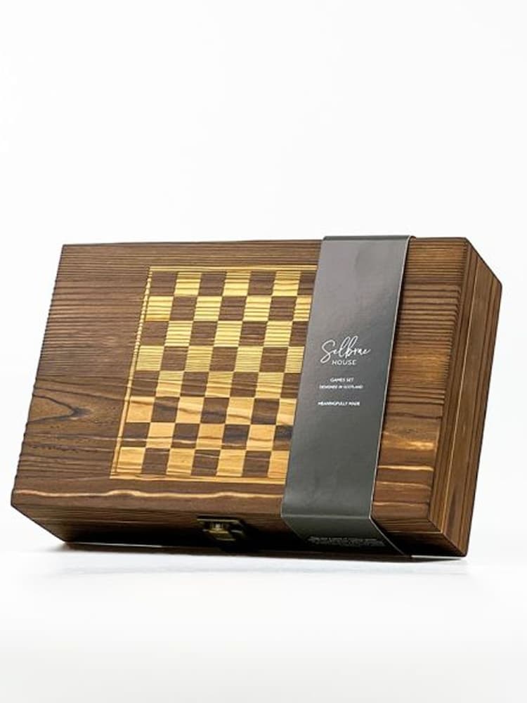 Selbrae House Brown Stag Games Set - Image 5 of 5