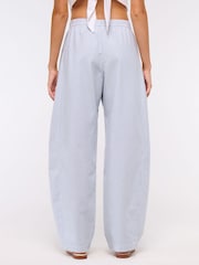 Calça Abercrombie & Fitch blue cintura mid barril - Imagem 2 de 5