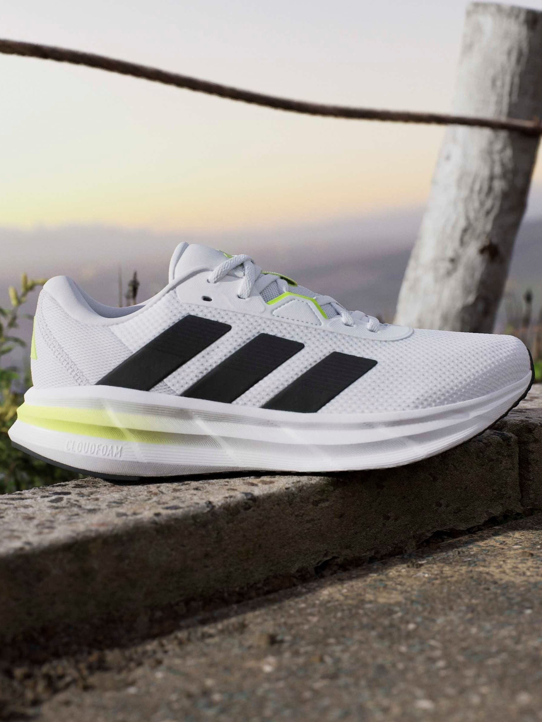 Next：日本 ホワイト / イエロー - adidas ギャラクシー 7 ランニング