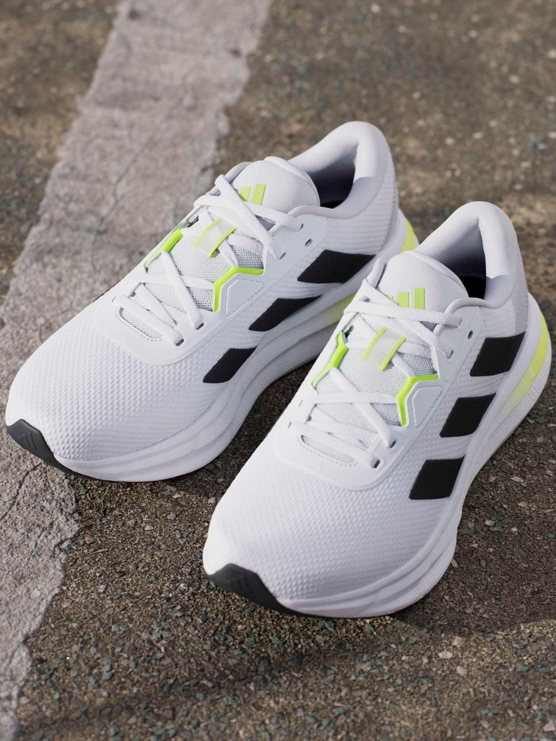 Next：日本 ホワイト / イエロー - adidas ギャラクシー 7 ランニング