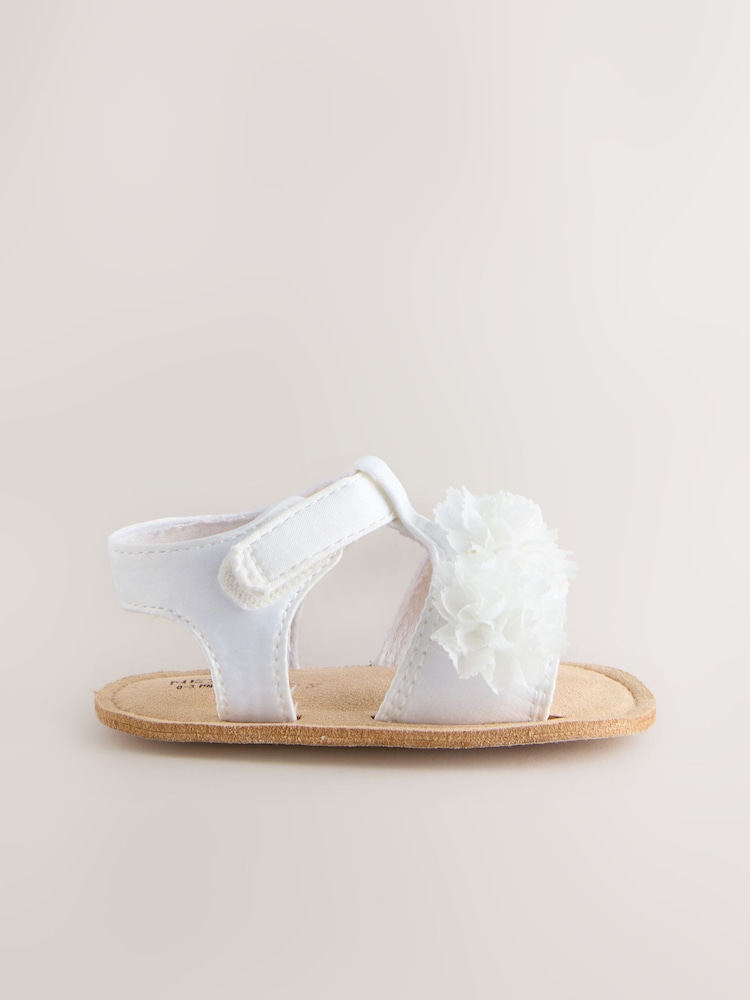 White Corsage Flower - Sandalias de bebé (0-24 meses) - Imagen 2 de 5 White Corsage Flower - Sandalias de bebé (0-24 meses) - Imagen 2 de 5