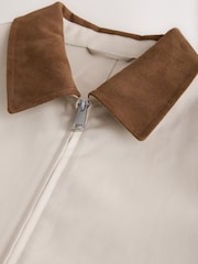 ניטרלי - Cotton Shacket with Faux Suede Collar - תמונה 8 מתוך 9