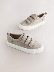 Neutral - Smarte Turnschuhe mit Klettverschluss - Bild 1 von 5