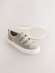 Neutral - Smarte Turnschuhe mit Klettverschluss - Bild 3 von 5