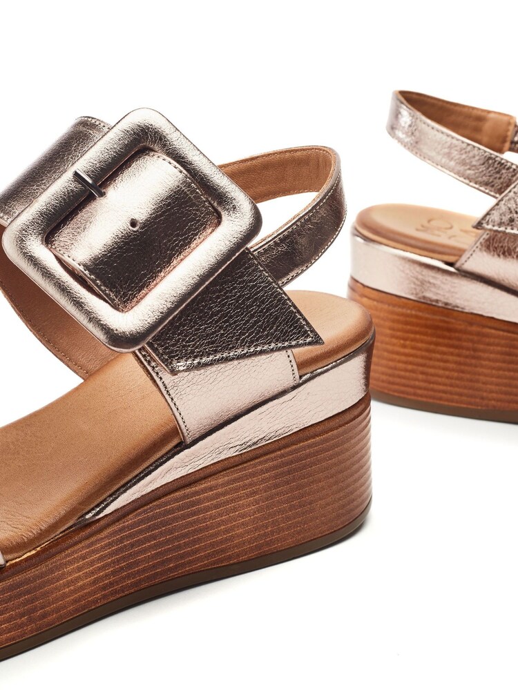Gris - Moda in Pelle MAZUS Block Heel Smart Sandals - Imagen 4 de 4 Gris - Moda in Pelle MAZUS Block Heel Smart Sandals - Imagen 4 de 4