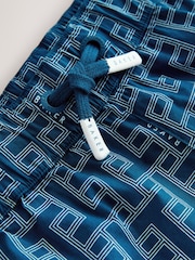 طقم تيشرت وشورت بطبعة كاملة باللون الأزرق من Baker by Ted Baker - صورة 18 من 18