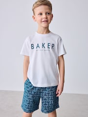 طقم تيشرت وشورت بطبعة كاملة باللون الأزرق من Baker by Ted Baker - صورة 2 من 18