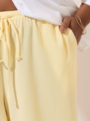 Yours Curve Yellow Textured Shorts - Image 4 of 5