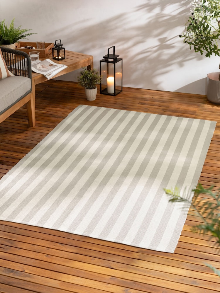 Yard Hayle Stripe Outdoor Rug - صورة 1 من 6 Yard Hayle Stripe Outdoor Rug - صورة 1 من 6