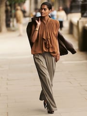 Reiss Neutral Poppie Petite Wide Leg Pleated Trousers - Image 3 of 8