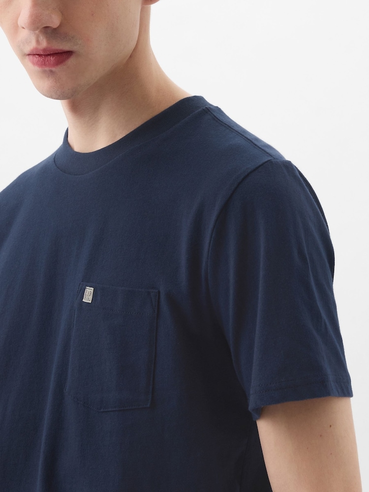 Gap Navy Blue Pocket Short Sleeve T-Shirt - Image 4 of 4 Gap Navy Blue Pocket Short Sleeve T-Shirt - Image 4 of 4