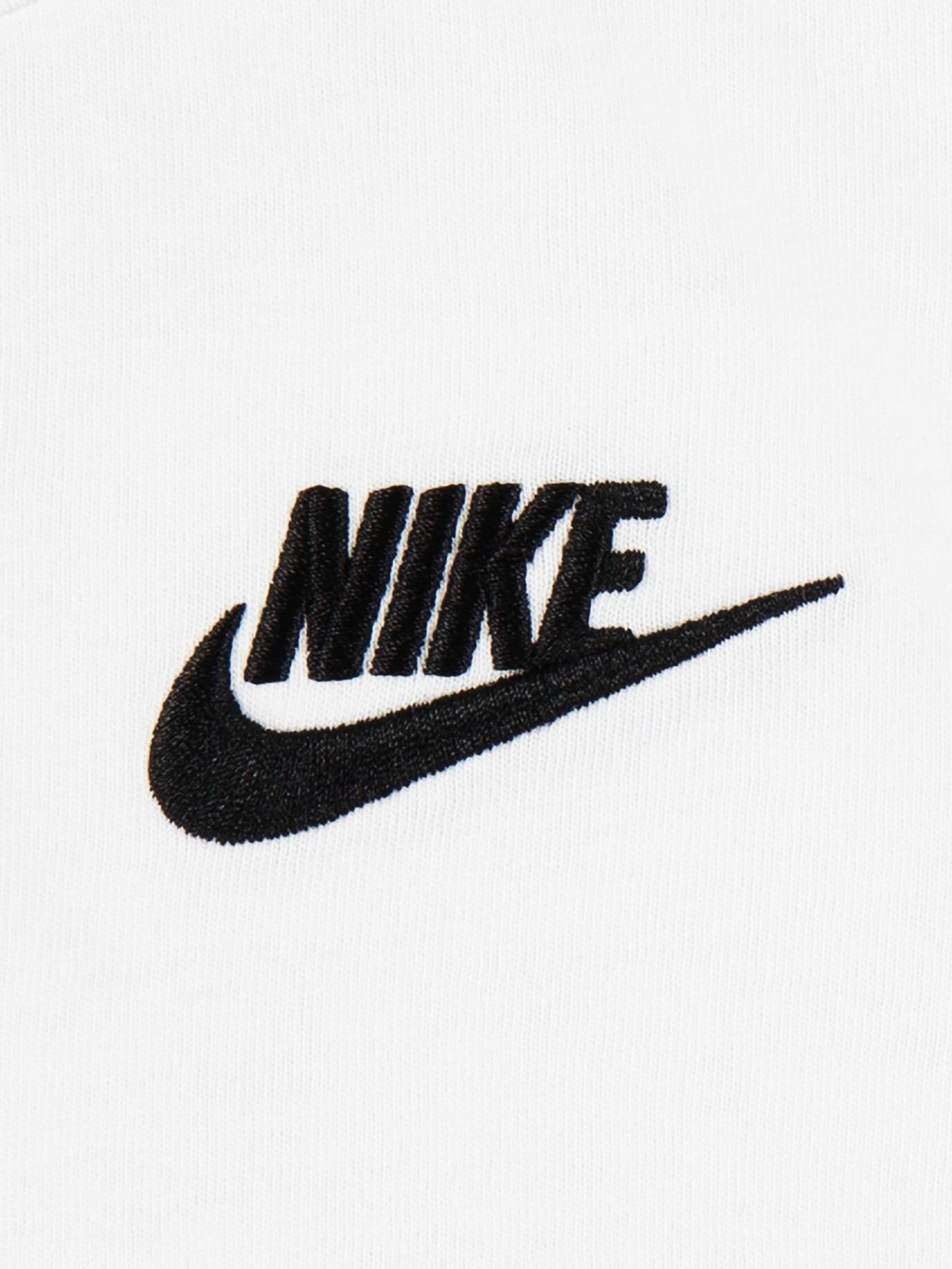 NIKE リンゴロゴTシャツと黒パンツセット Next：日本 ブラック - Nike スモールロゴ Tシャツ＆ショートパンツ