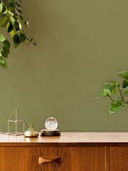Laurence Llewelyn-Bowen Green Snail Trail Matt Emulsion Paint Tester Pot - Image 1 of 5