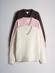 The Set 3 Pack 2 Pack Knitted V-Neck Jumpers With Wool Soft Pink/Cream/Chocolate Brown - Image 2 of 6