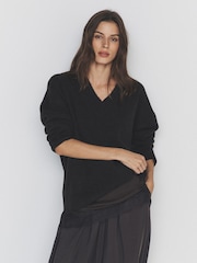 The Set 3 Pack 2 Pack Knitted V-Neck Jumpers With Wool Soft Pink/Cream/Chocolate Brown - Image 5 of 6