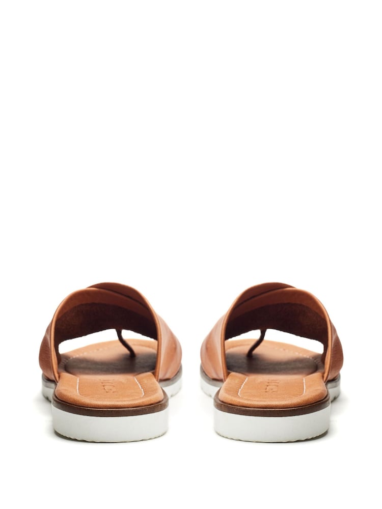 Moda in Pelle Sh Malmo Flexi Toe Loop Sandal - Image 2 of 3
