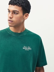 Grün - Abercrombie & Fitch Back Graphic Print Crew Neck T-Shirt - Bild 5 von 8