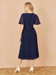 Yumi Blue Sequin Embellished Panel Pleated Midi Dress - Image 4 of 4