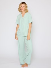 Loungeable Green Rib Traditional Short Sleeve Shirt and Trousers Pyjamas Set - Image 4 of 6