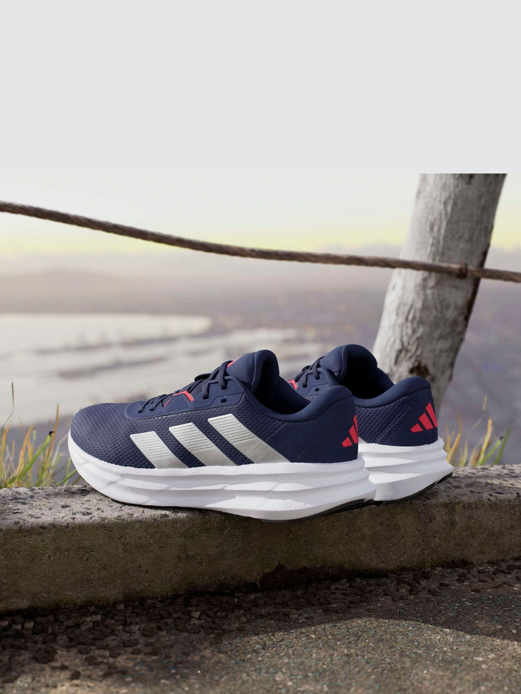 Comprar Azul marinho/branco - Sapatilhas de corrida adidas Galaxy