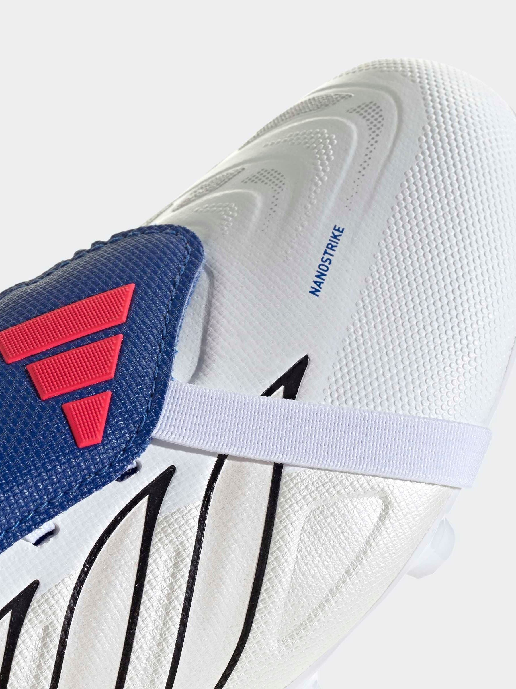Next：日本 ホワイト - adidas Predator League 折り返しタン ファーム