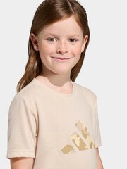 بني - طقم تيشرت وشورت للأطفال الرضع بشعار مموه من تشكيلة Train Essentials من adidas - صورة 6 من 8