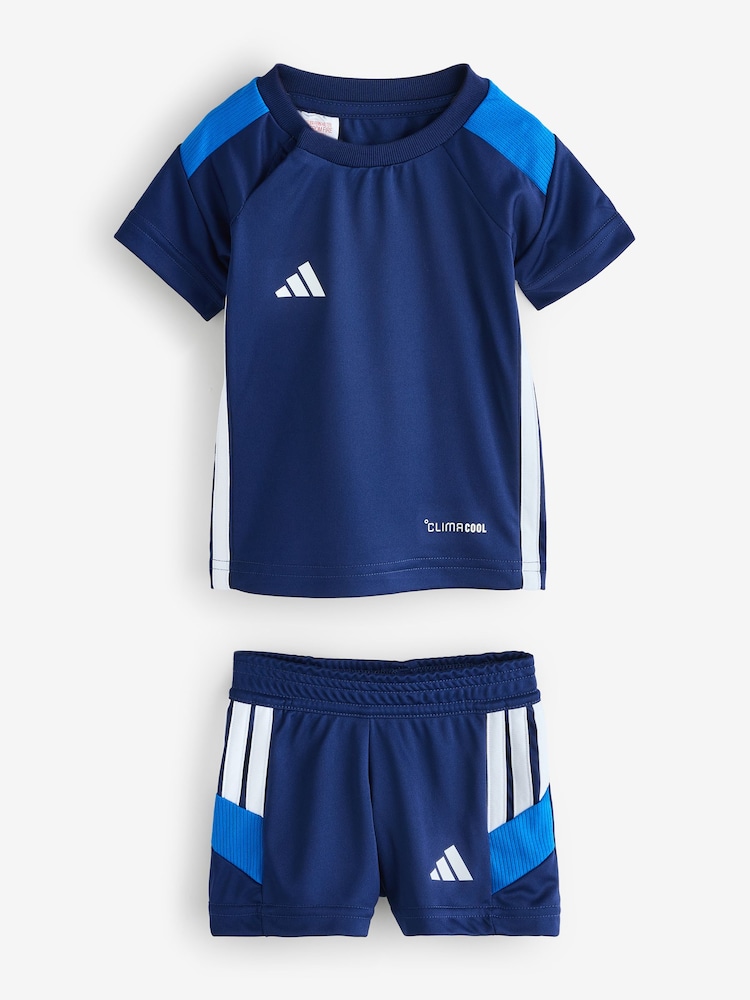 Conjunto infantil de top y pantalón corto adidas Tiro Essentials - Imagen 1 de 8