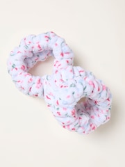 FatFace White Floral Microfibre Wrist Washbands - Image 1 of 2