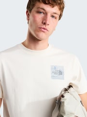 The North Face White Mountain Escape Back Graphic Relaxed T-Shirt - Image 5 of 9