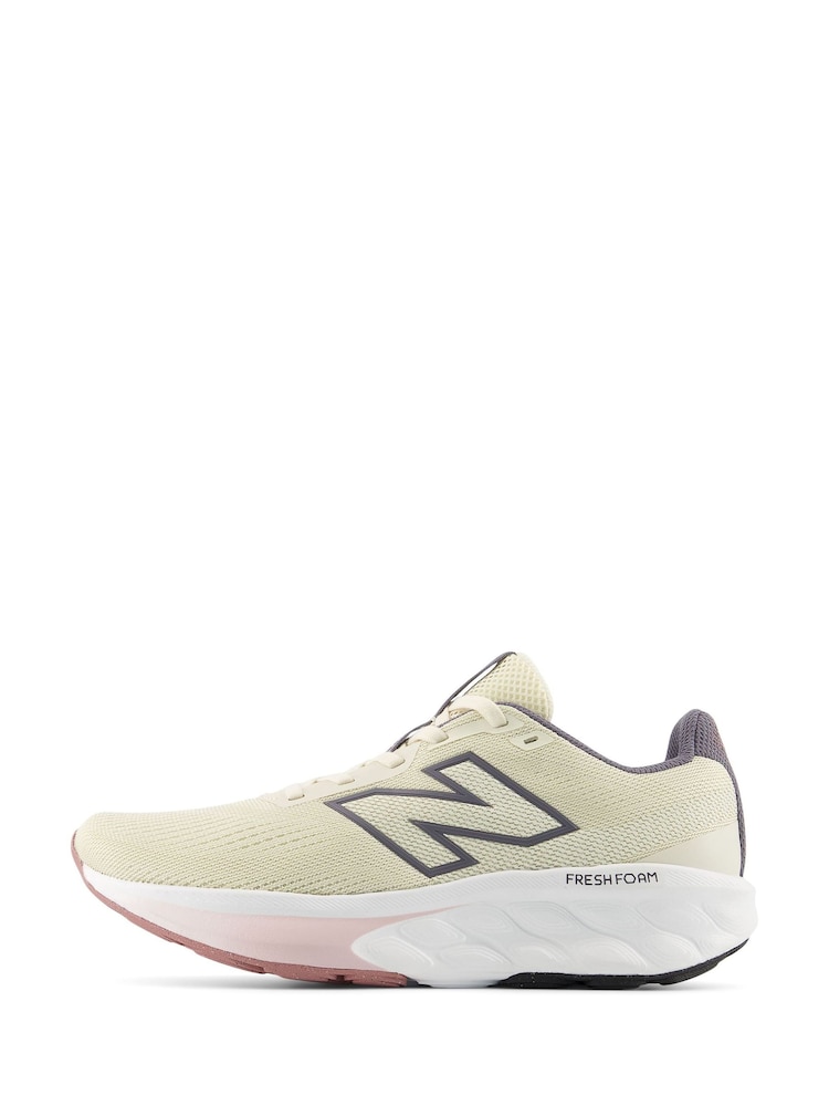 New Balance Natural 520 V9 Running Trainers - Image 2 of 8