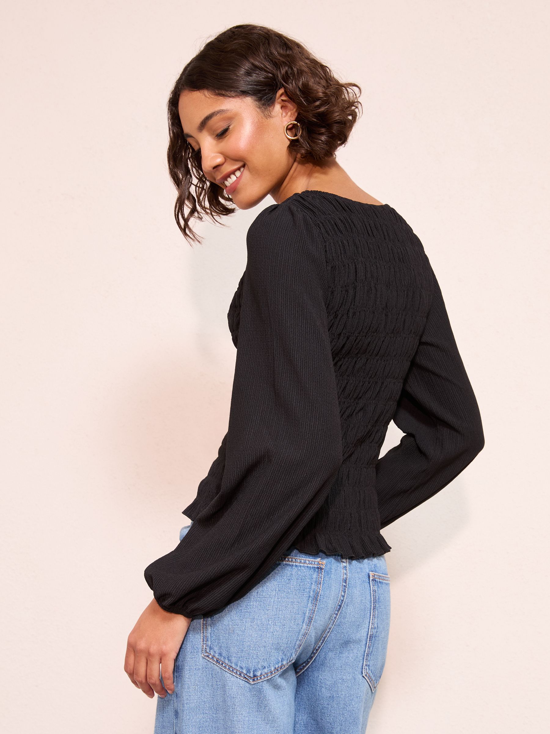 nala Linen like balloon tops ブラック4way Buy Friends Like These Black Shirred Body Balloon Sleeve Top from