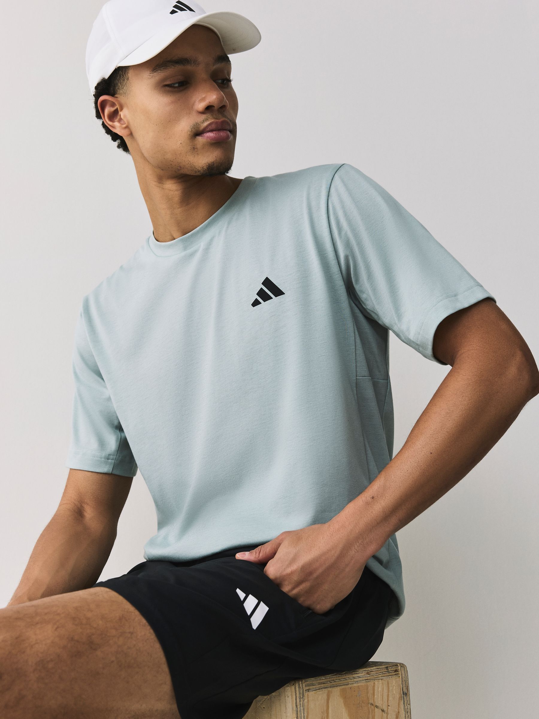 Next：日本 ミントグリーン - adidas ワークアウト エッセンシャルズ