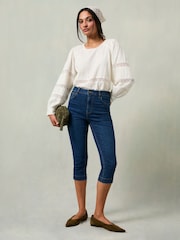 FatFace Mid Wash Peddlepusher Jeans - Image 4 of 7