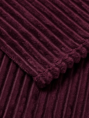 Appletree Burgundy Morritz Faux Fur Bedspread - Image 4 of 4