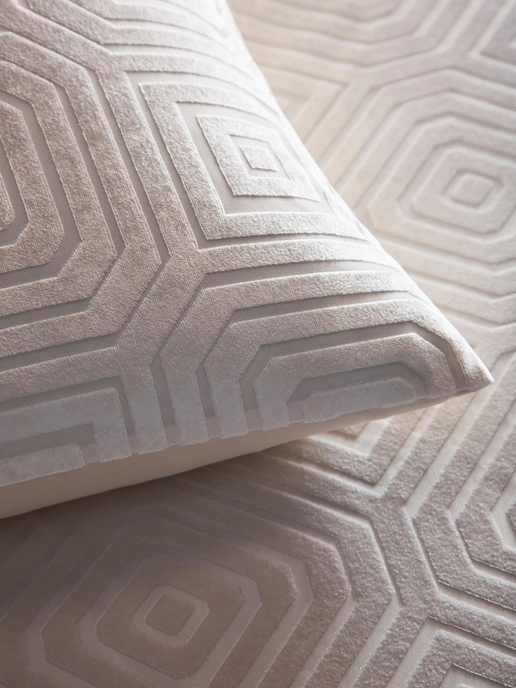 Laurence Llewelyn-Bowen Cream Emile Jacquard Duvet Cover Set - Image 3 of 3 Laurence Llewelyn-Bowen Cream Emile Jacquard Duvet Cover Set - Image 3 of 3