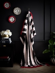 Laurence Llewelyn-Bowen Festivo Stripe Tasselled Throw - صورة 1 من 5