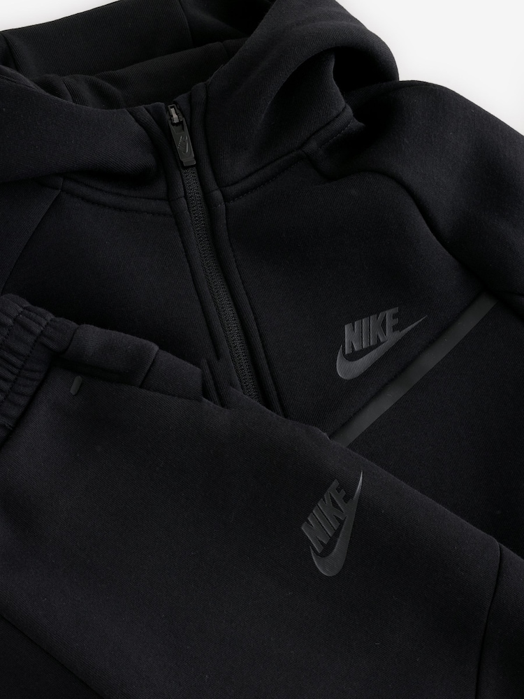 Nike Black Tech Fleece Tracksuit Set - Image 7 of 7 Nike Black Tech Fleece Tracksuit Set - Image 7 of 7