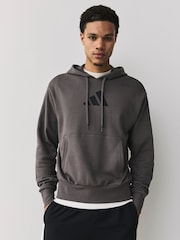 Brun - adidas Category Training Graphic Hoodie - Bilde 1 av 6