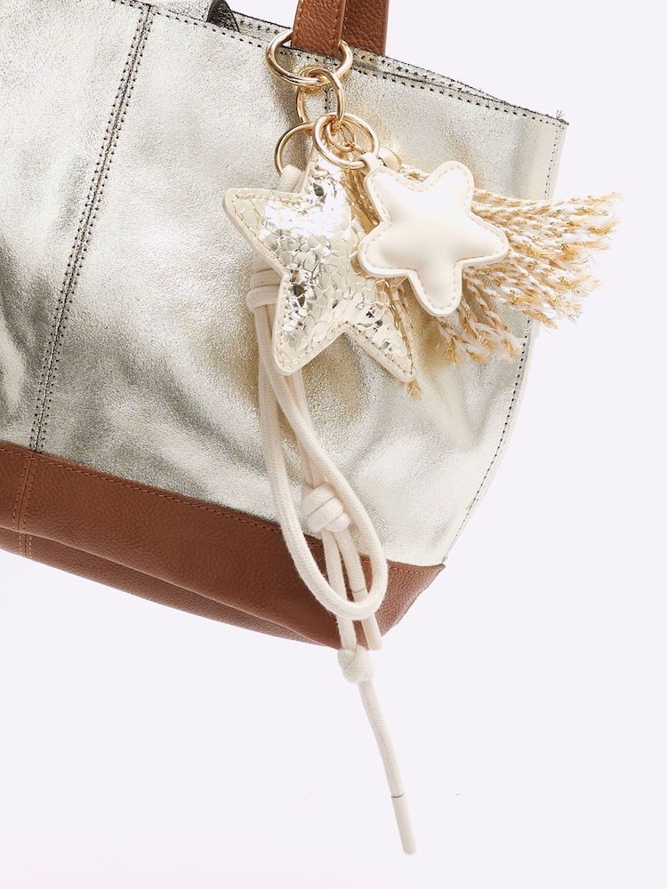 River Island Cream Star Charm Bag - Image 2 of 3 River Island Cream Star Charm Bag - Image 2 of 3