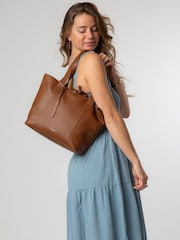 Pure Luxuries London Windsor Leather Brown Tote Bag - Image 5 of 8