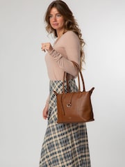 Cultured London Uma Leather Brown Tote Bag - Image 7 of 9