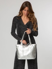 Pure Luxuries London Metallic Windsor Leather Tote Bag - Image 8 of 9