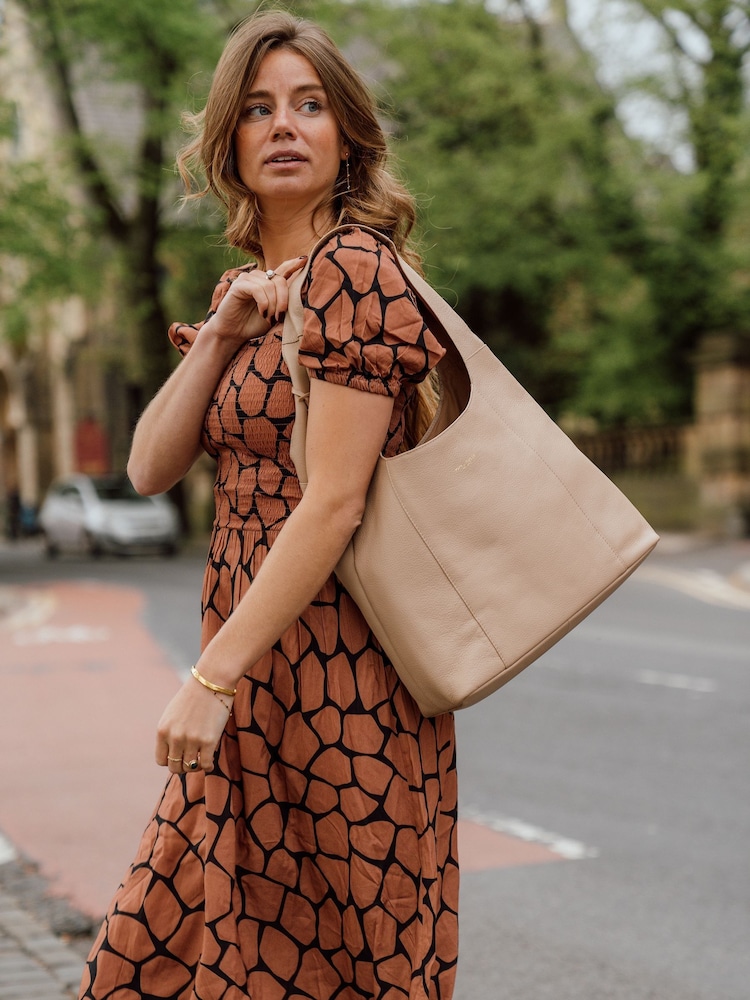 Pure Luxuries London Nina Leather Shoulder Bag - Image 1 of 4 Pure Luxuries London Nina Leather Shoulder Bag - Image 1 of 4