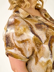 Castanho - Camisa com botões e estampa de redemoinhos Roman Curve - Imagem 5 de 5